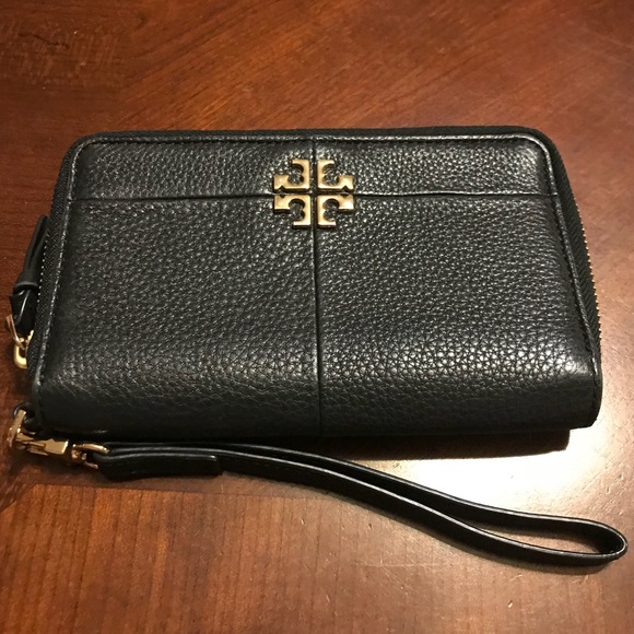 Tory Burch Handbags - Authentic Tory Burch Black Wallet or Wristlet